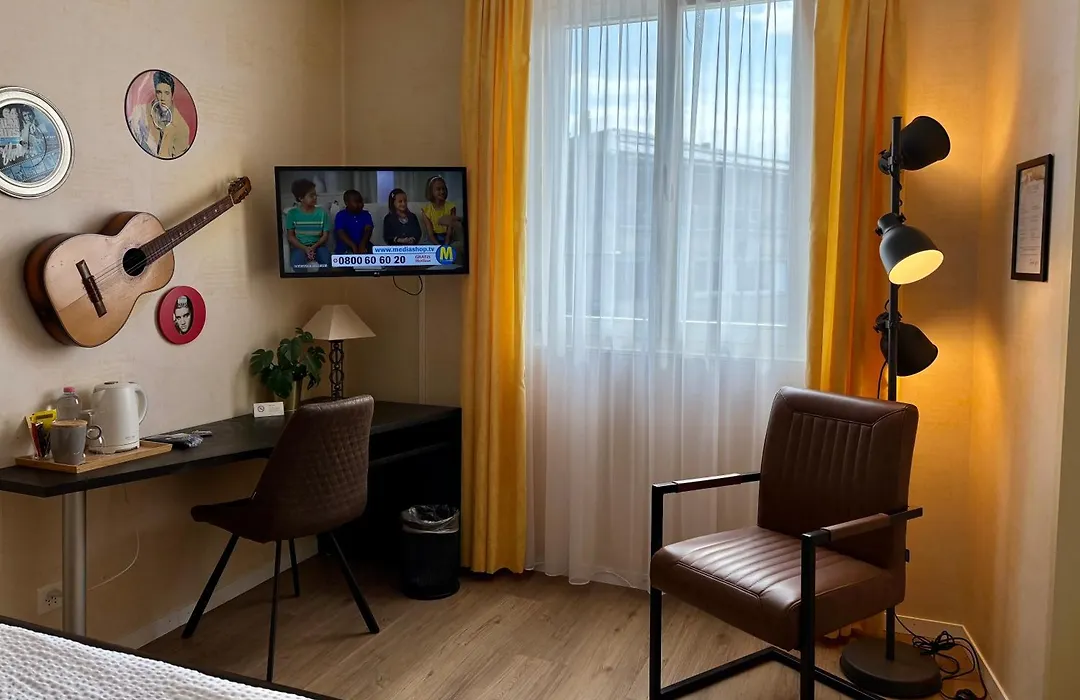 Hotel Movieworld-1